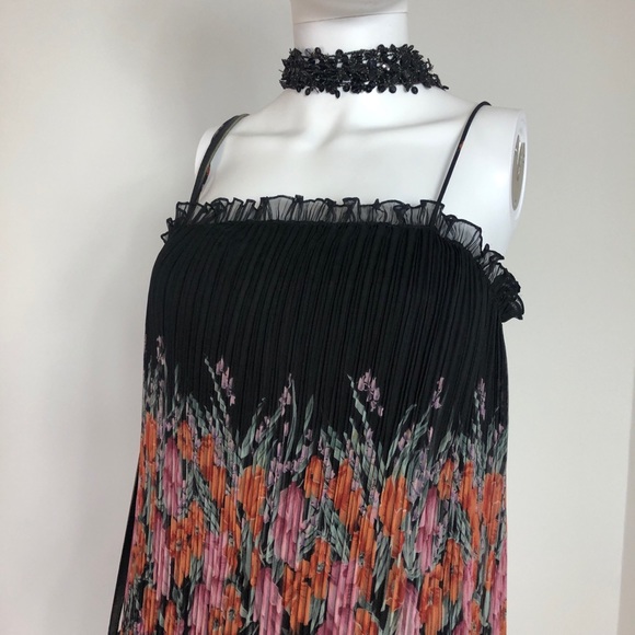 Vintage Sunray pleated cdress w/ spaghetti straps - Picture 11 of 16